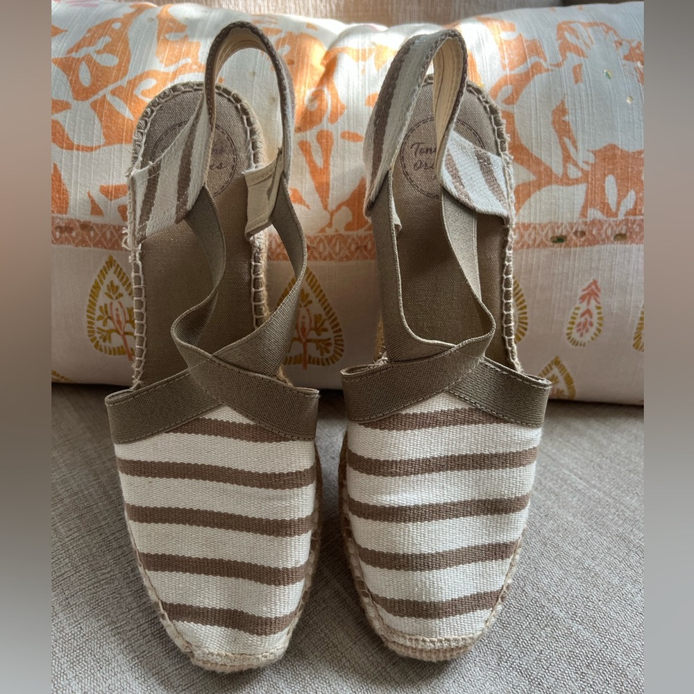 Toni Pons Origens Tarbes Neutral Striped
Espadrilles. Women’s Size 39 (U.S. 8). - Picture 3 of 9